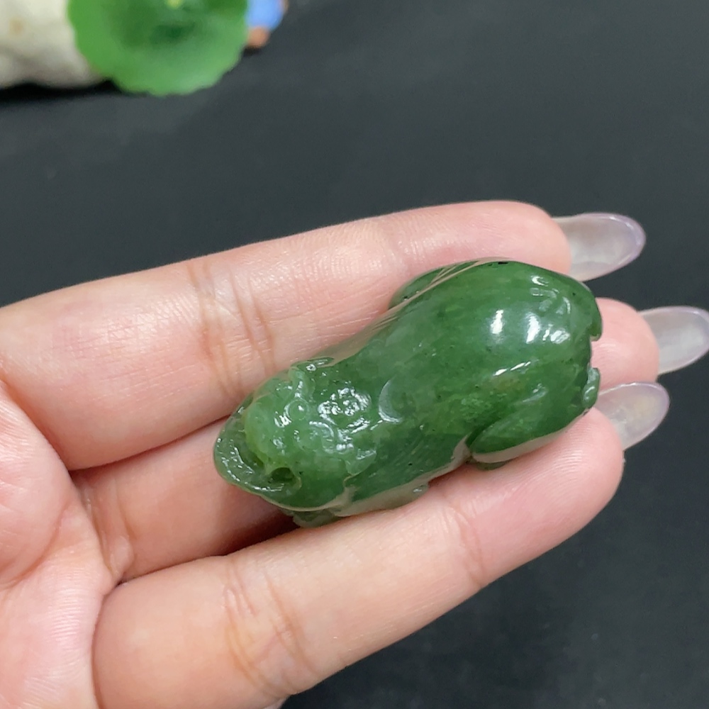 H34972732 Hetian Jade Jasper Pendant, Auspicious Beast, Total Weight Approx. 31g