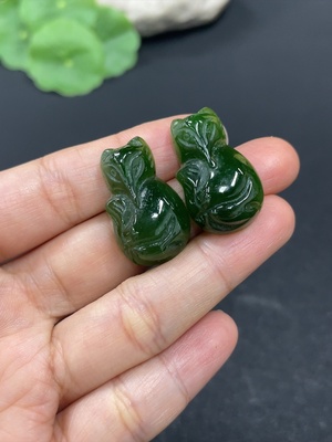 H42953647 和田玉碧玉挂件    狐狸    货品总重约11.6g