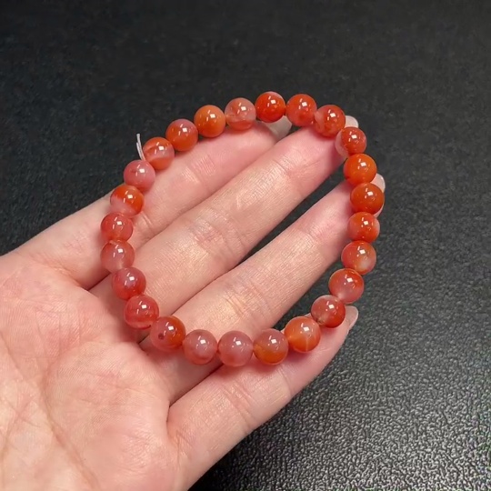 C33853514 Red Agate Bracelet with Visible Organic Matter, Total Weight Approx. 15.54g, Size ~7.8mm