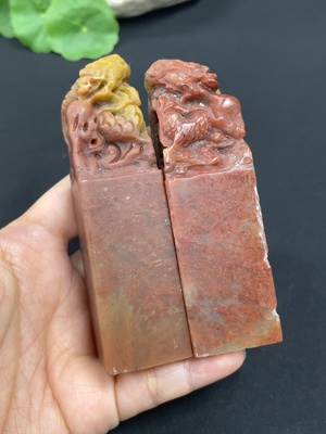 H39620224 红石龙印章    货品总重约291.8g  有破损