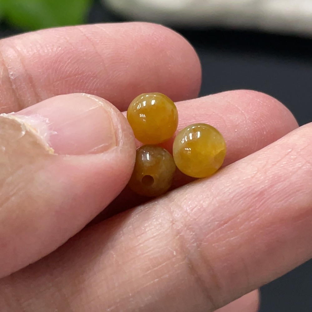 F31610734 Jadeite Beads Approx. 5.5mm Color Origin Undetermined