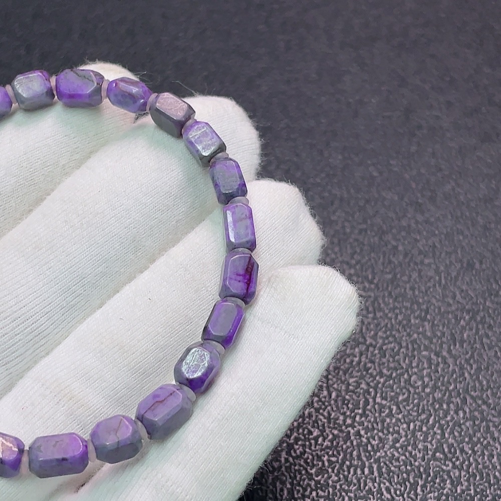C33869409 Sugilite Bracelet with Other Mineral Components Purple Only Total Weight Approx. 8.52g Size About 5.2mm (Including Minerals)