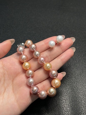 C34992161 Pearl Bracelet + Earrings Non-Gold Total Weight Approx. 30g Sell as a Lot