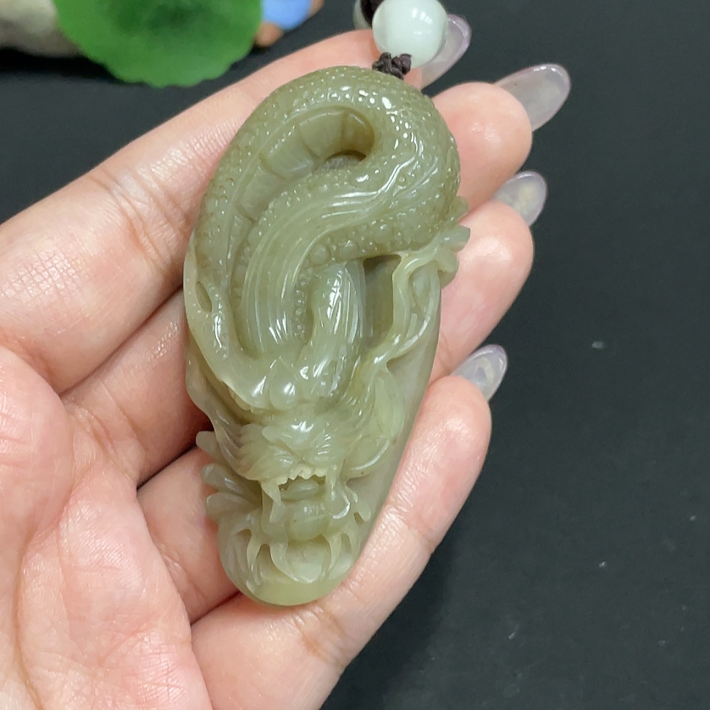 H33931748 Hetian Jade Handheld Carving - Dragon