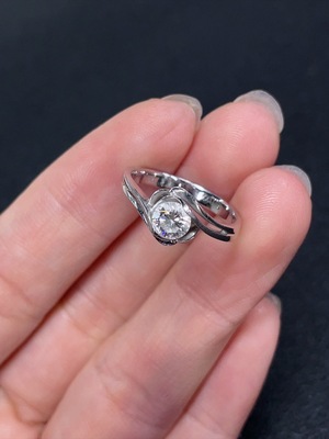 M43160213 钻石戒指  Pt91%  D0.44ct  货品总重约3.78克  圈口11