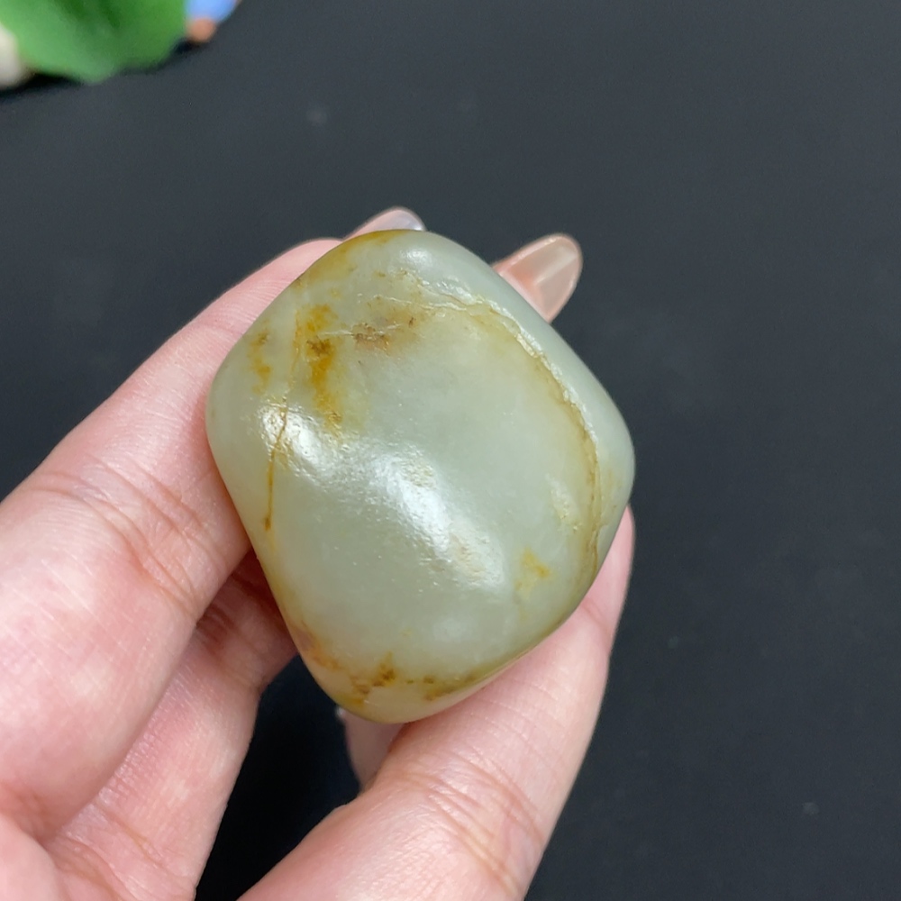 H32766678 Hetian Jade, Undetermined Skin Color Origin, Total Weight Approximately 53.5g