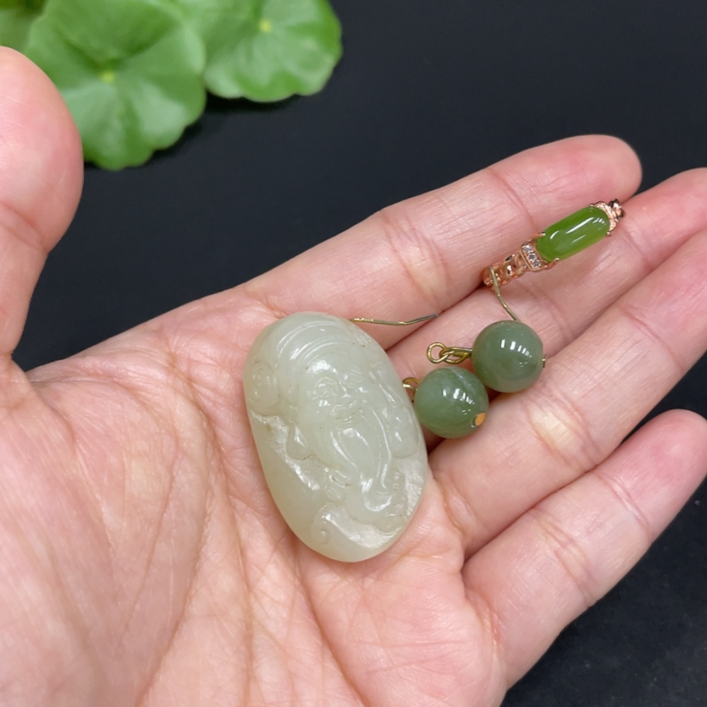 H34052795 Hetian Jade Pendant    God of Wealth    Adjustable Ring    Earrings    Non-Gold Inlaid    Total Weight Approx. 19.6g