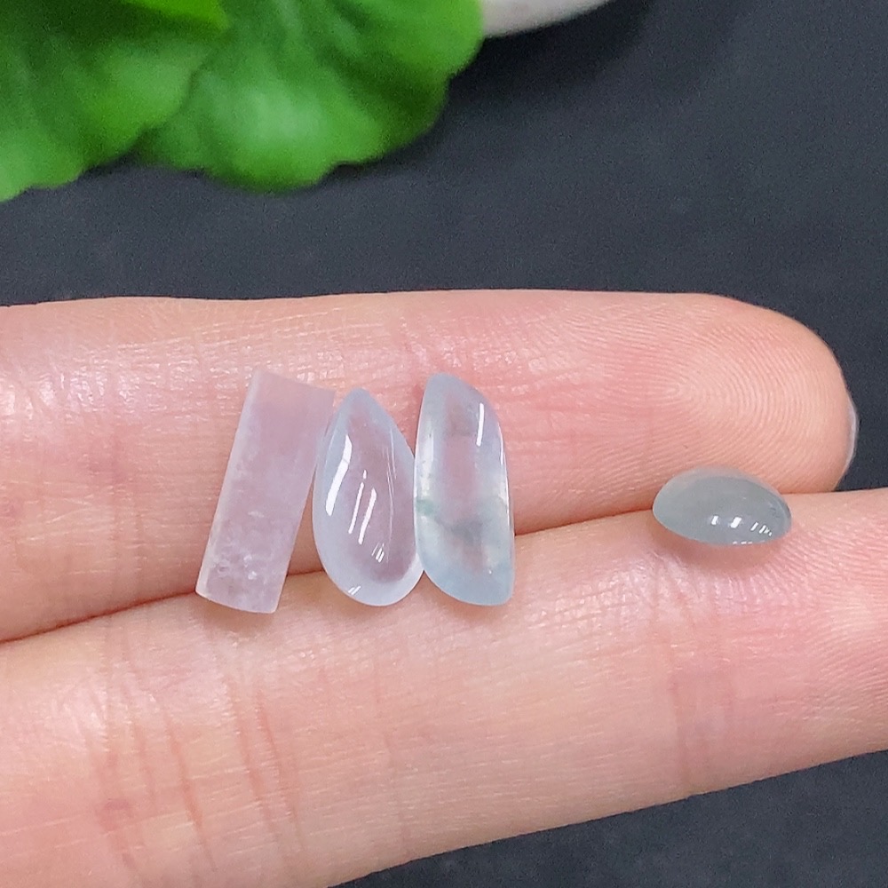 F32794310 Jadeite Inlaid Pieces Sell as a Lot