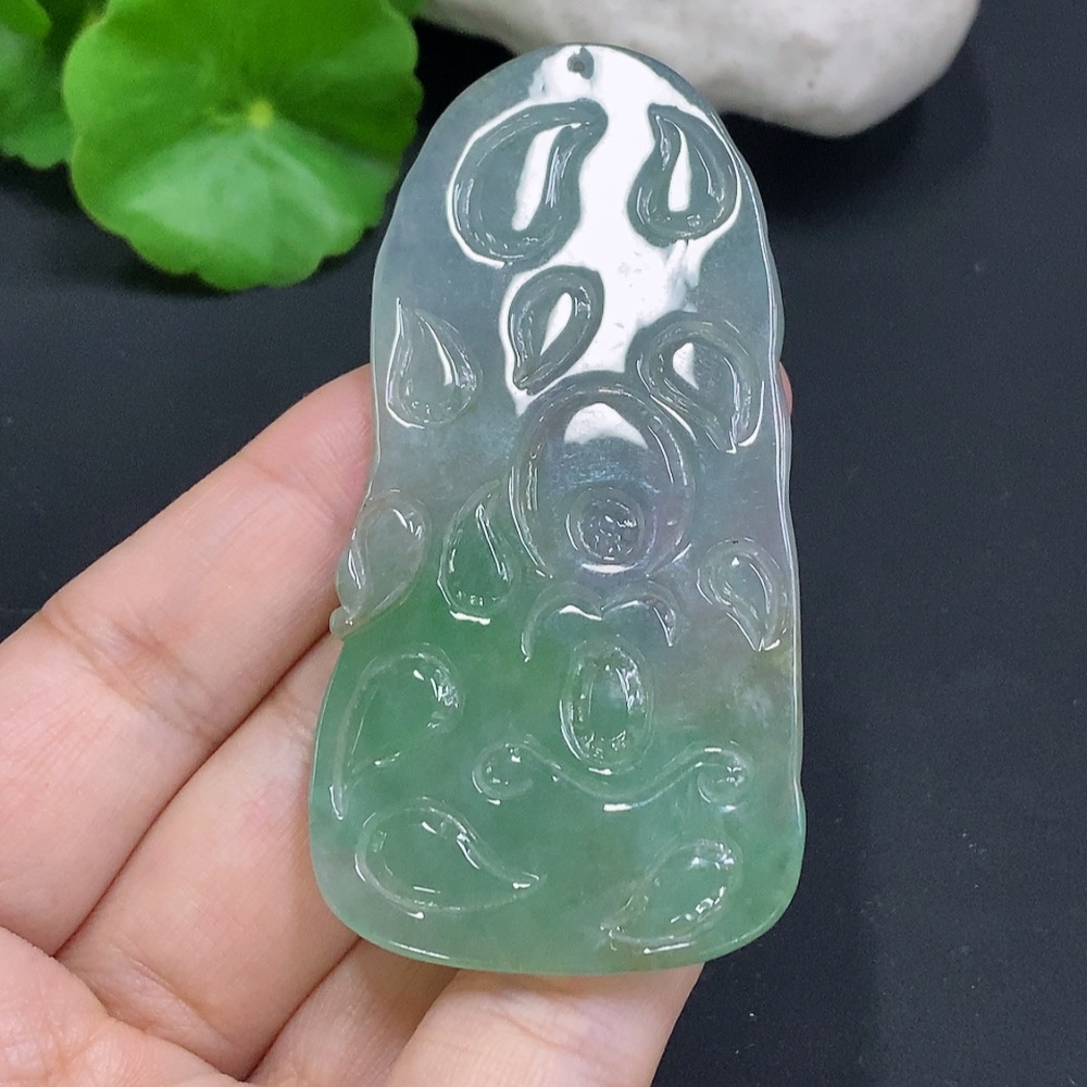 F26971853 Jadeite Dragon-Keeper Guanyin Pendant