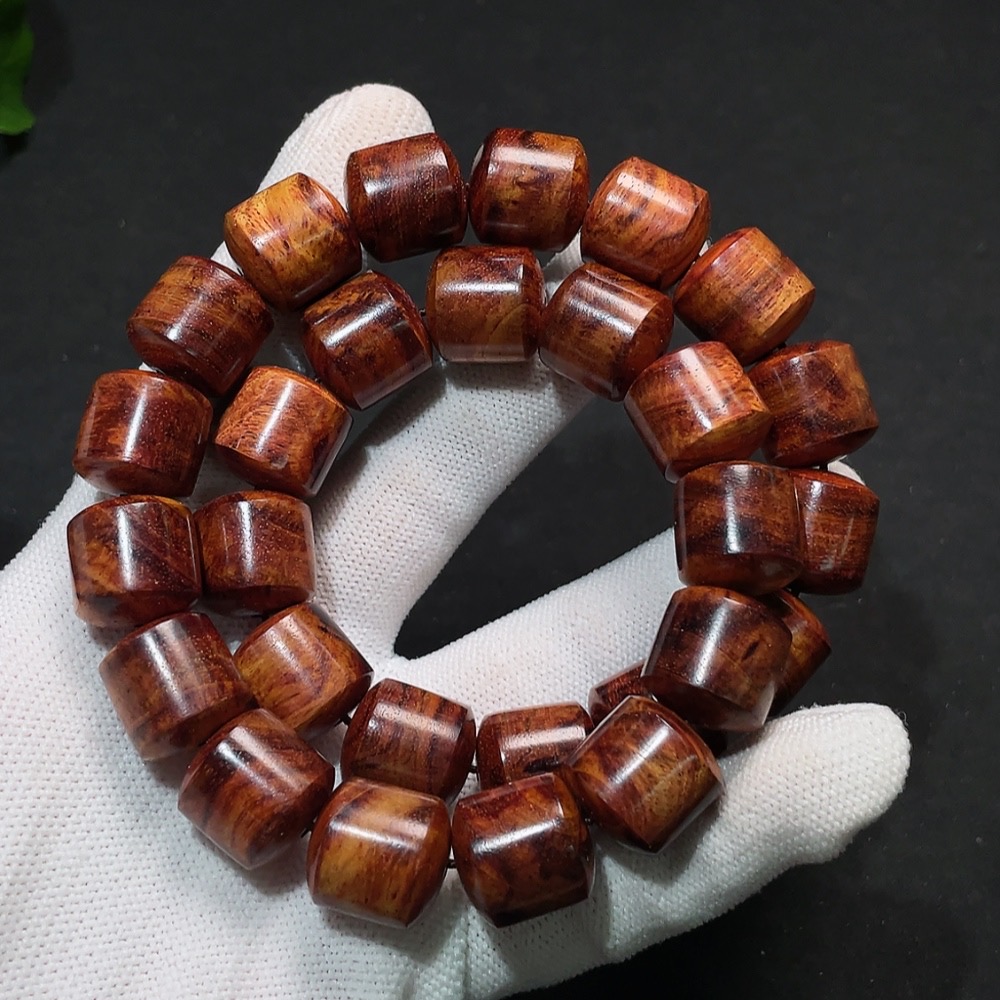 W33937204 Huanghuali Long Strand, Total Weight Approx. 59.7g, Bead Size 14.9mm