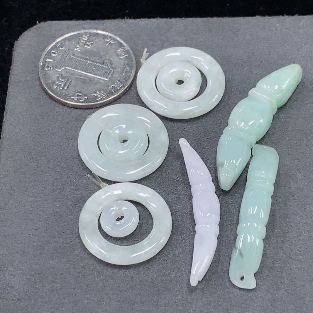 F34948623 Jadeite Pendant Sell as a Lot