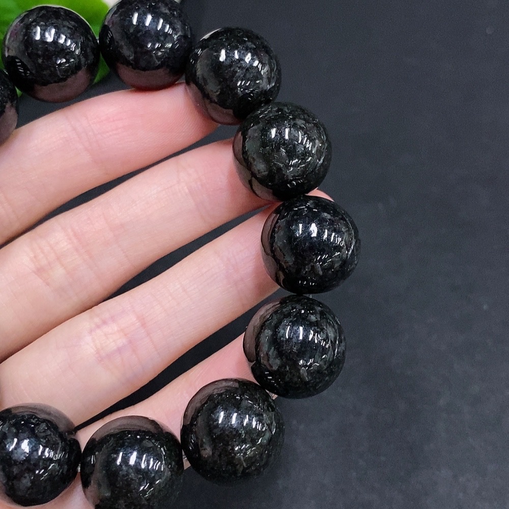 F33940674 Jadeite bracelet, total weight about 107.6g, size approx. 16.8mm