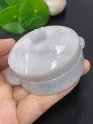 F45453816 翡翠摆件 货品总约重148.87g （蜡多）可见拼接工艺