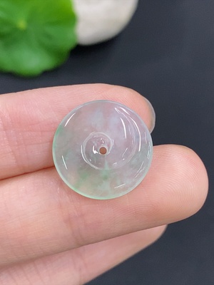 F42967777 翡翠平安扣挂件 货品总重约1.59g