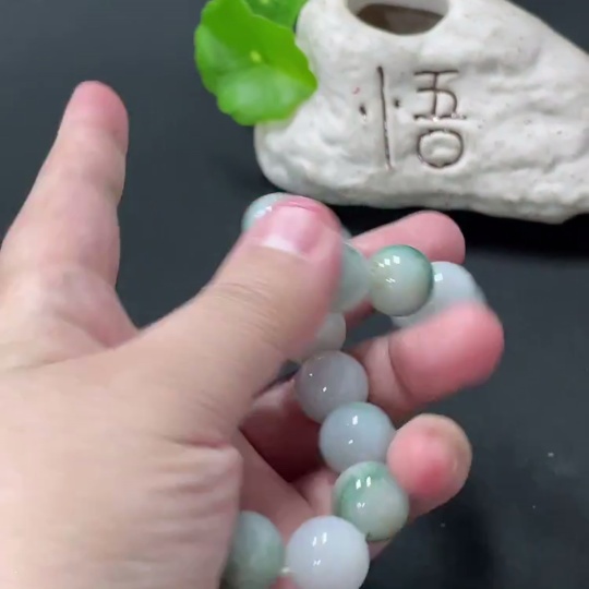 F35108786 Jadeite Bracelet Approx. 13.6mm Beads Total Weight Approx. 85.57g