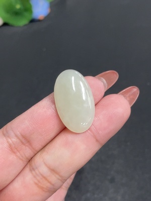 H34011439 Hetian Jade cabochon, total weight approx. 3.2g