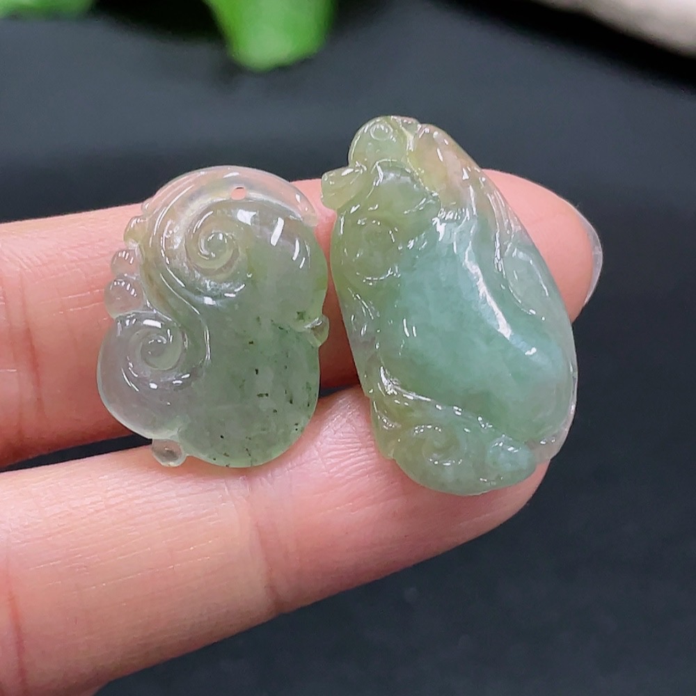 F25929269 Jadeite Pendant