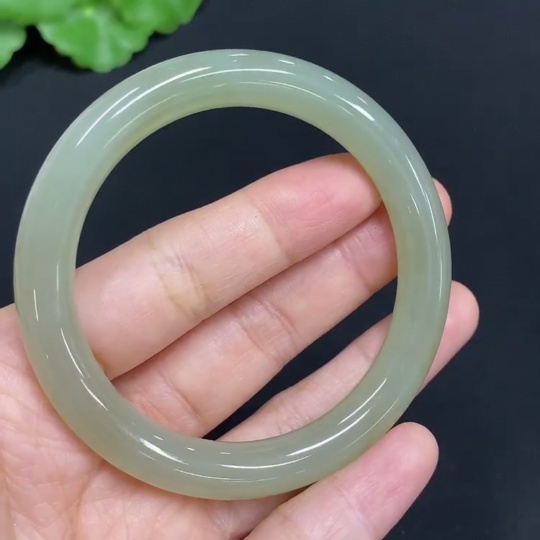 H28310950 Hetian Jade Round Bangle Size 51.1 Total Weight Approx. 32g