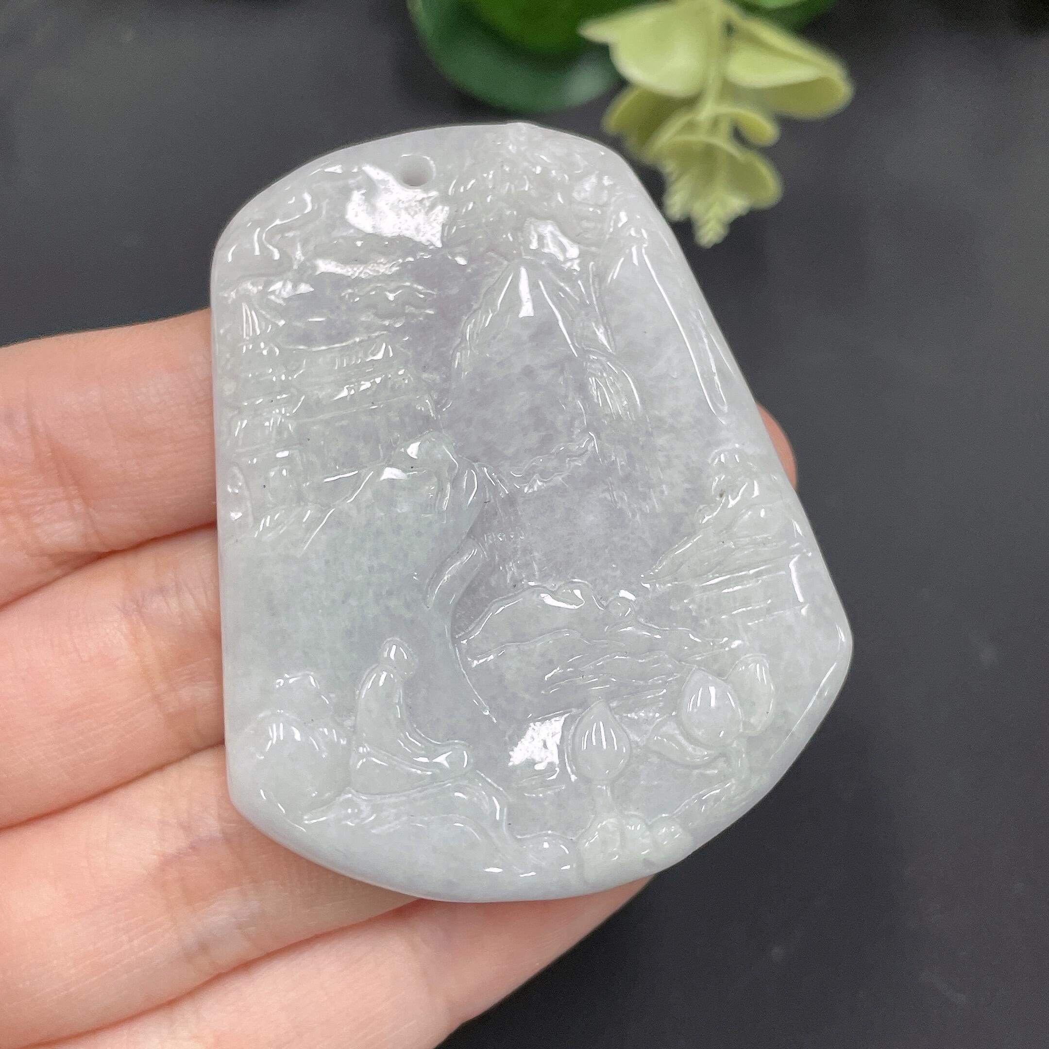 F05820379 JadeitePendant - Landscape