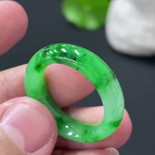 F29432132 Jadeite Ring Size 18 Total Weight Approx. 4.8g with Other Mineral Components