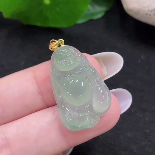 F33916524 Jadeite Maitreya Pendant with 18K Gold, Total Weight Approx. 5.2g