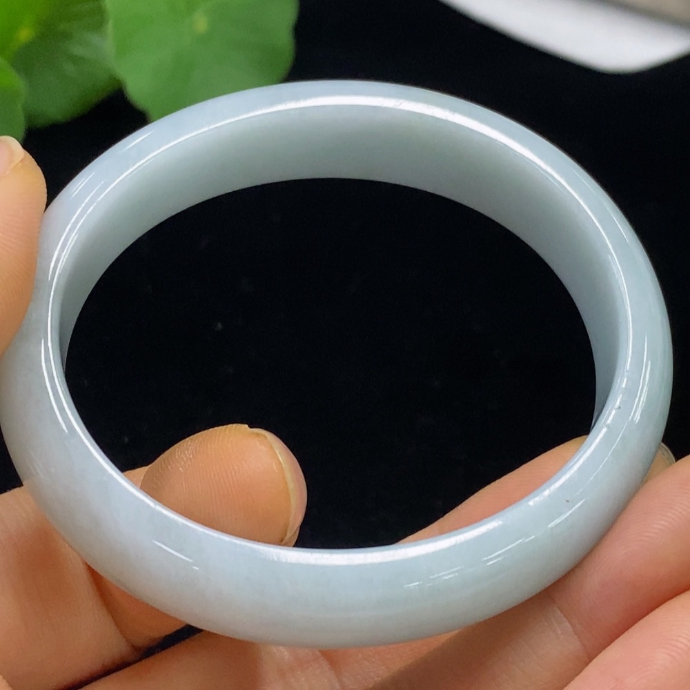 F35133624 Jadeite Concubine Bangle Size 54.6/47.8 Total Weight Approx. 43.62g