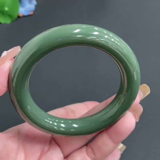 H20284724 Hetian Jade Round Bangle Size 57.6 Total Weight Approx. 81.24g