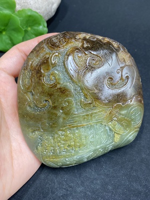 H31692875 Hetian Jade Ornament, Antique-style Piece, Total Weight Approx. 429.4g, Undetermined Skin Color Origin