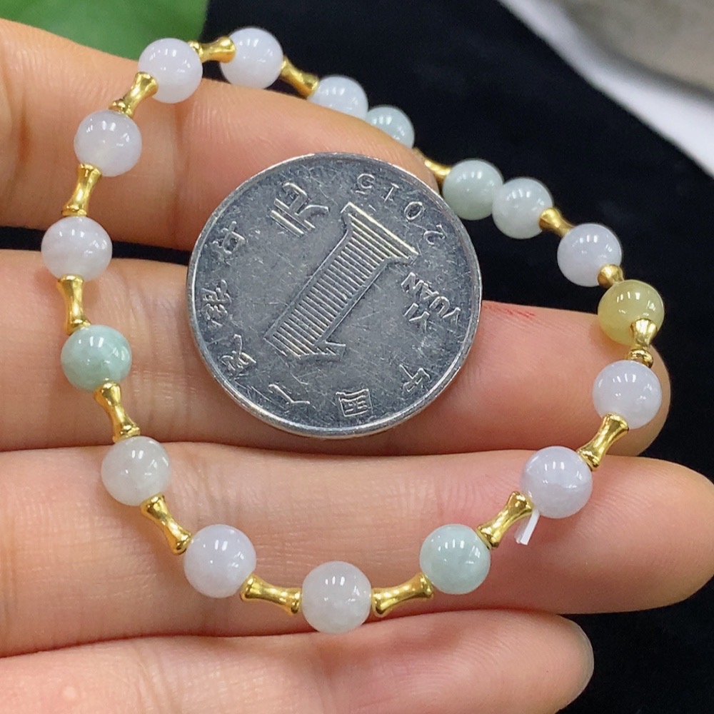 F31586668 Jadeite Bracelet Approx. 5.3mm Total Weight Approx. 5.07g 18k Color Origin Undetermined