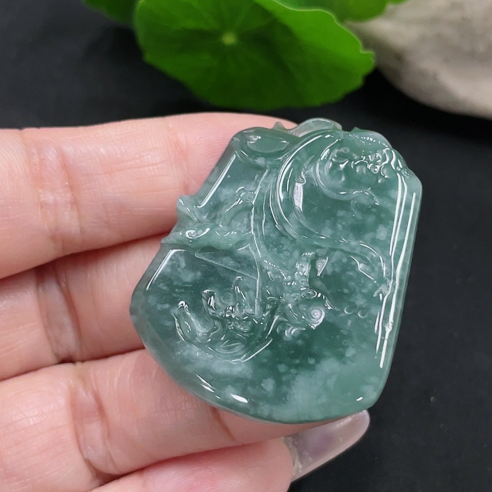 F35129042 Jadeite floral and bird pendant plaque, total weight approximately 12.6 grams