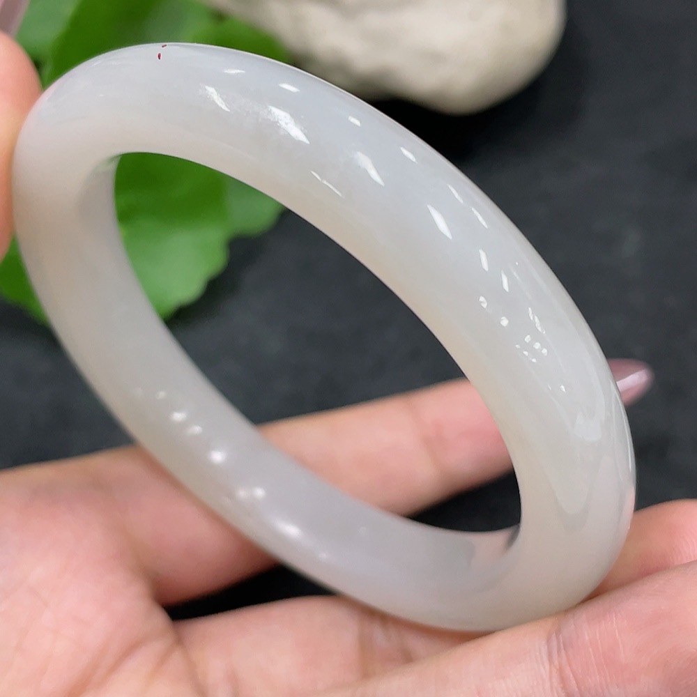 H33840739 Hetian Jade Round Bracelet Size 55.7 Total Weight Approx. 49.5g