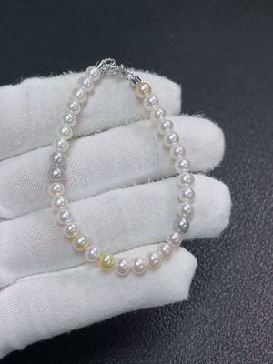 C32817295 Pearl Bracelet Non-Gold Color Origin Undetermined Total Weight Approx. 4.91g Size About 4.8mm