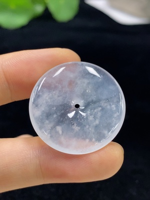 F33912281 Jadeite Peace Knot Pendant, Total Weight Approximately 6.35g