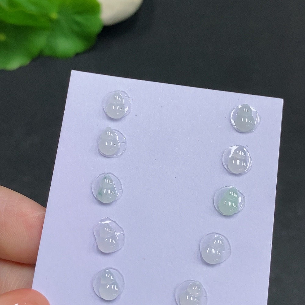 F34035695 Jadeite Inlaid Pieces Sell as a Lot