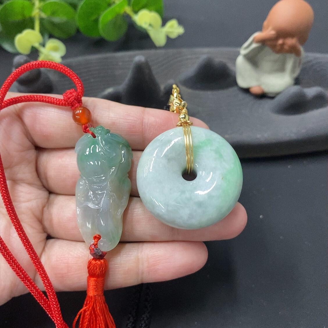 F0216193 Jadeite Pendant Bulk Lot with Natural Fissures (Non-Gold-Inlaid)