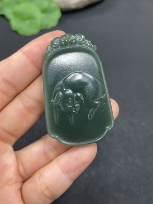 H41905357 和田玉挂件    猪猪    货品总重约24.5g
