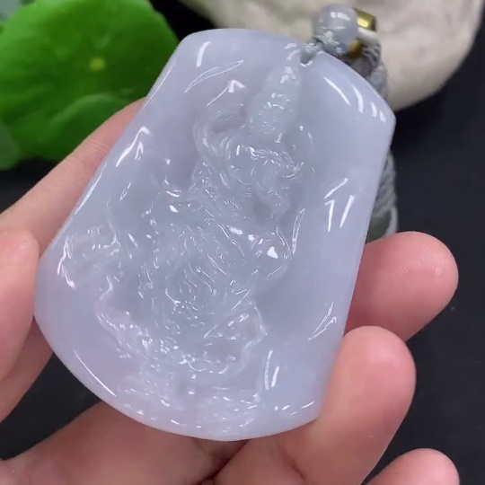 F32800456 Jadeite Dragon-Guarding Guanyin Pendant, total weight with rope approx. 29.3g (matching beads non-A)