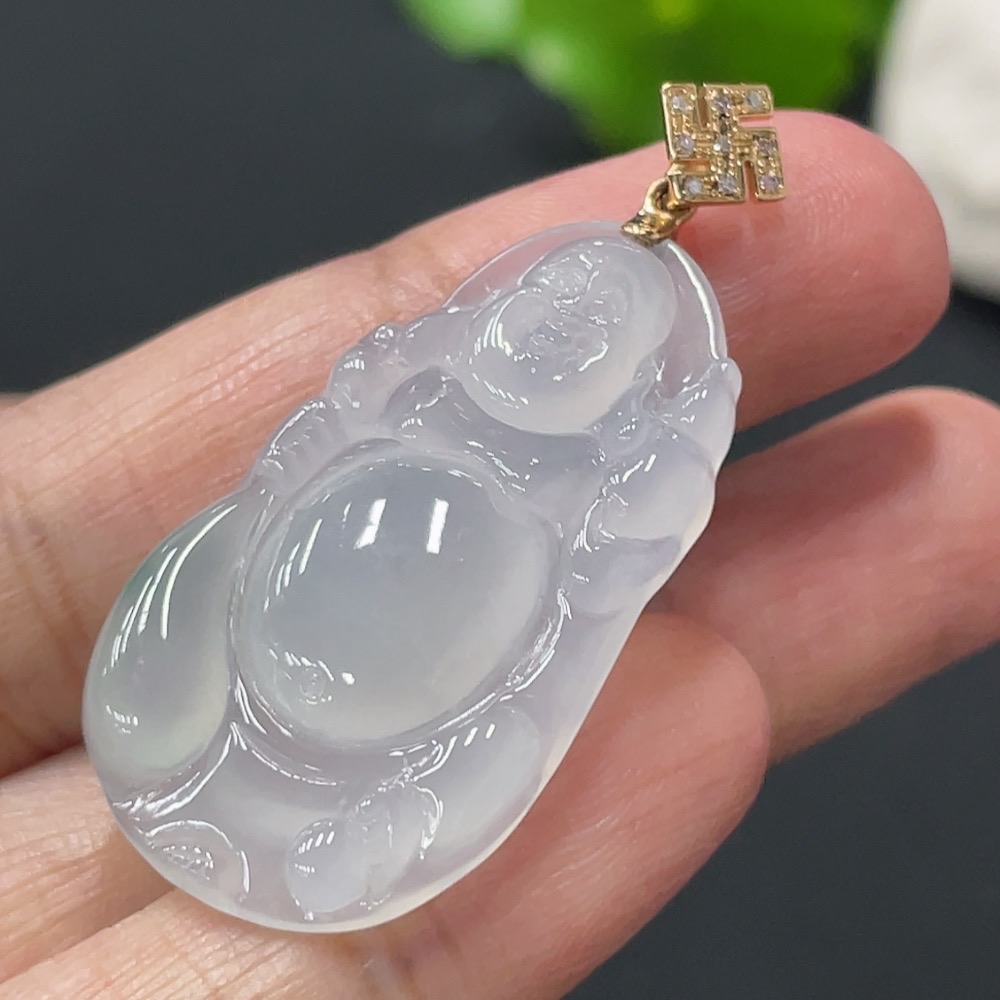 F30557813 Jadeite Maitreya Pendant with 18K Gold Clasp, Total Weight Approx. 5.66g