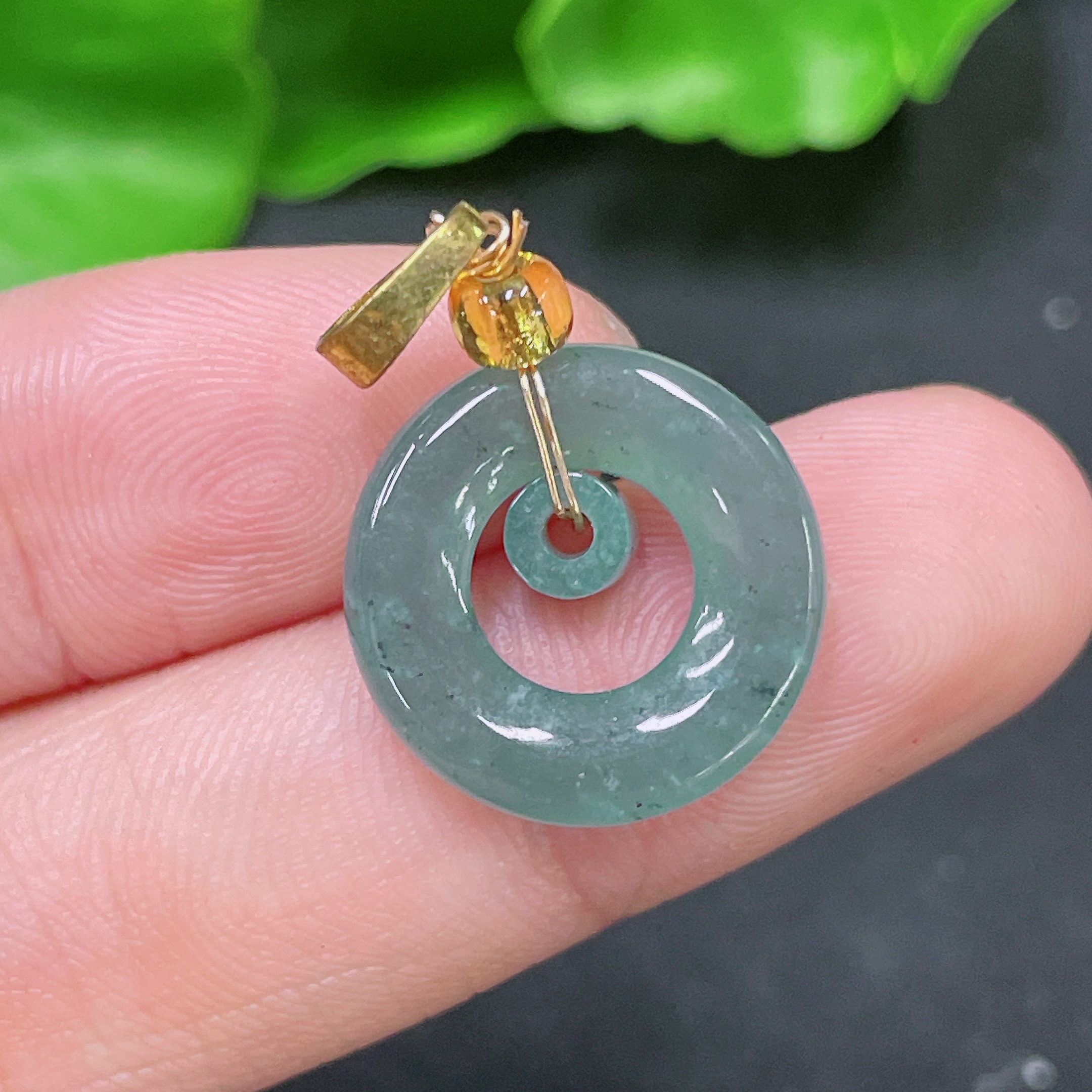 F34957761 Jadeite Mother-and-Child Button Pendant Non-Gold Button Total Weight Approx. 1.87g