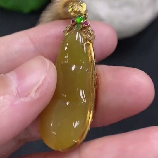 F34023342 Jadeite Fudu Bead Inlaid Pendant 18K Gold Total Weight Including Rope Approx. 6.1g (Yellow Color Origin Undetermined) (Non-Diamond) (Rope Accessory Non-Gold)