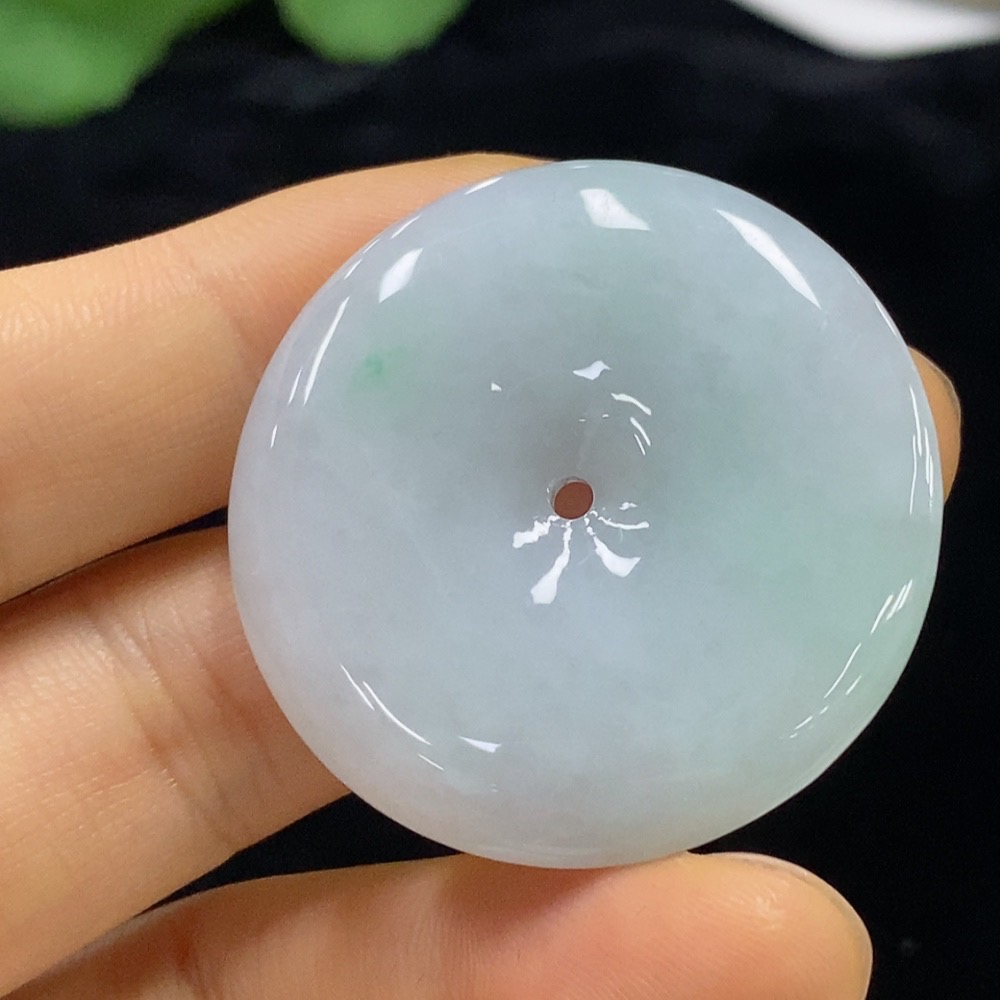 F34948862 Jadeite Peace Knot Pendant Total Weight Approx. 18.19g