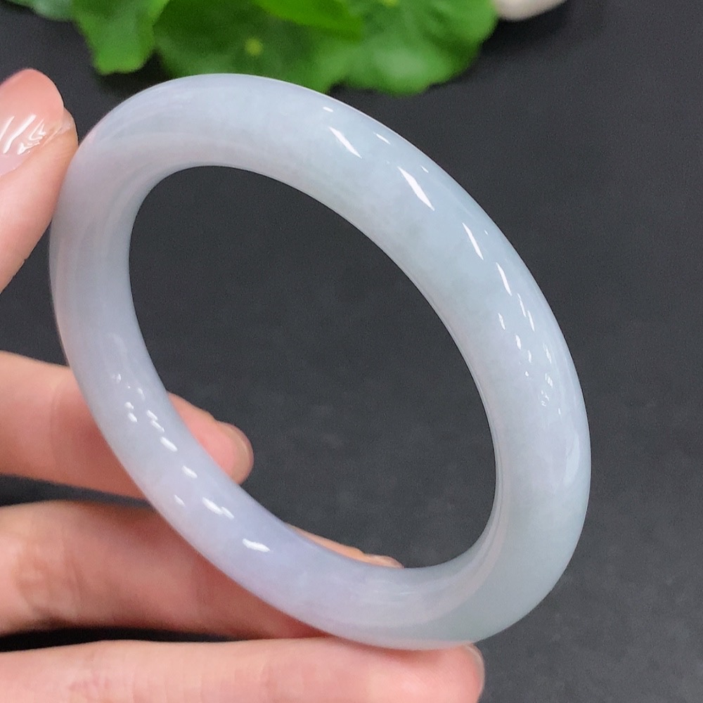 F35078448 Jadeite Round Bangle Total weight about 41g Size 52
