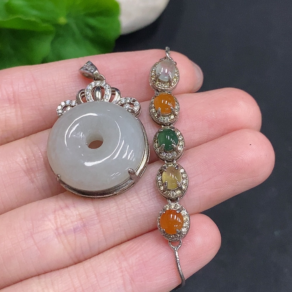 F35077944 Jadeite Safety Buckle + Cabochon Inlaid Bracelet Sell as a Lot Non-Gold Inlaid