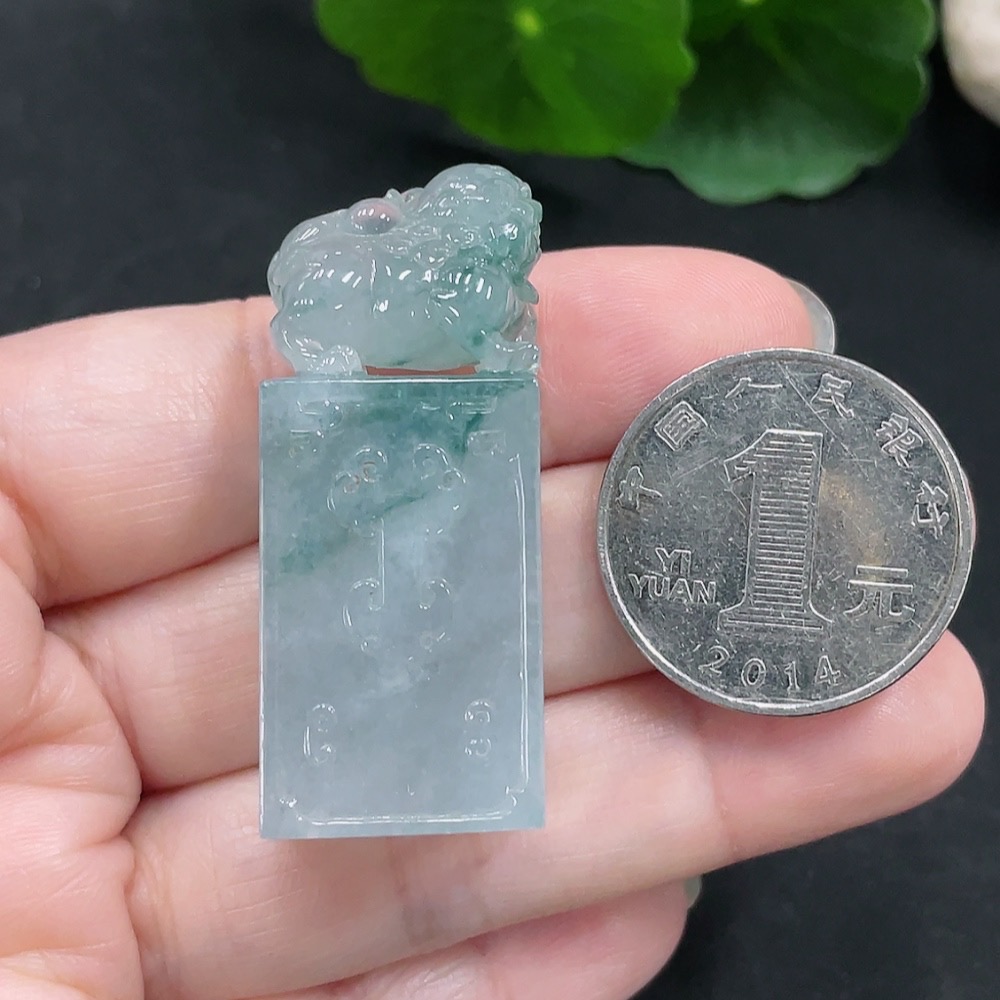F31627100 Jadeite Pi Xiu Seal Total Weight about 27g