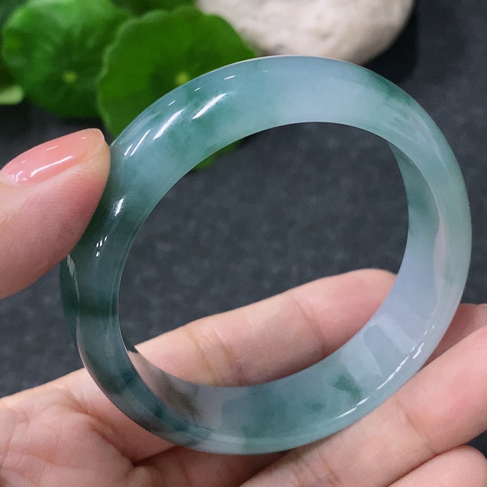 F34010267 Jadeite Concubine Bracelet Size 51.5/46.4mm Total Weight Approx. 37.66g