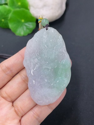 F43138842 翡翠挂件龙牌 货品总约重 含绳36g