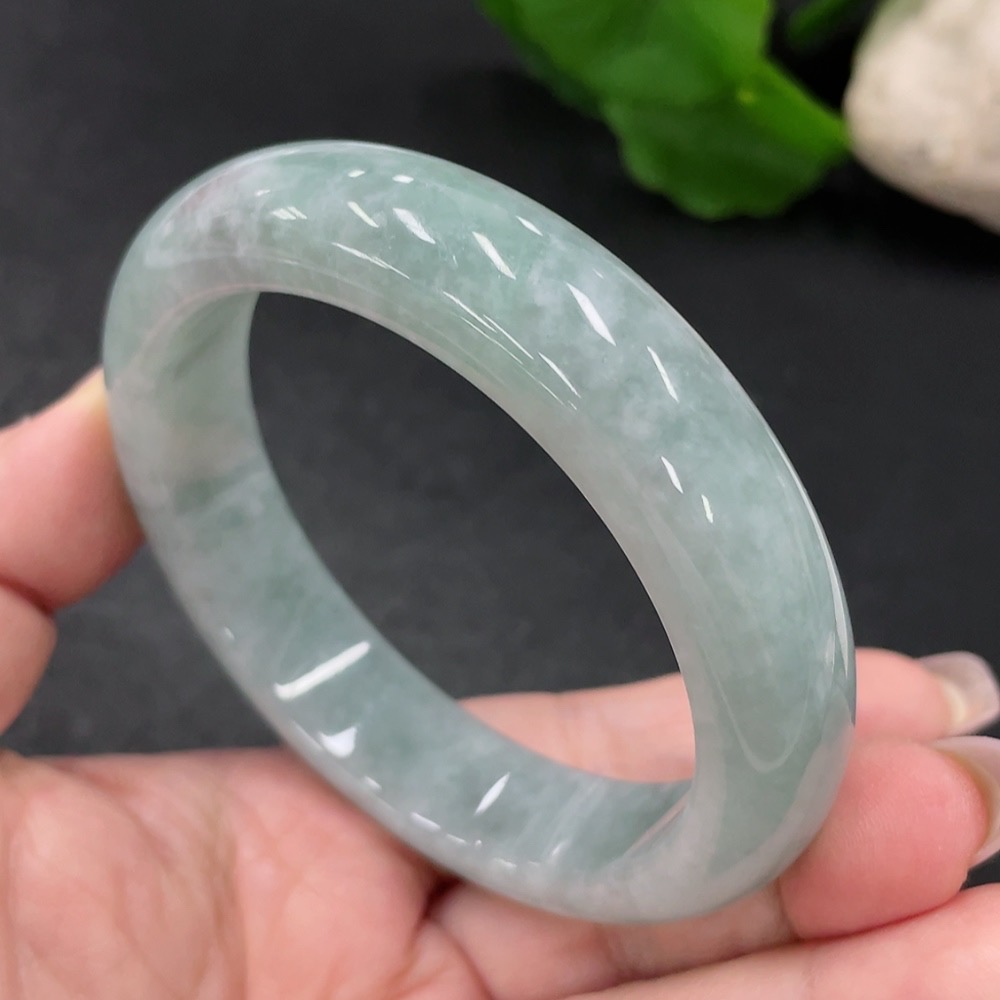 F32708896 Jadeite Round Bangle Size 59 Total Weight Approx. 77.2g