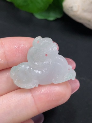 F34012167 Jadeite rough pendant, total weight about 8.2 grams