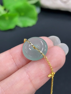 F41950101 翡翠手链 18k 货品总重约2.2g