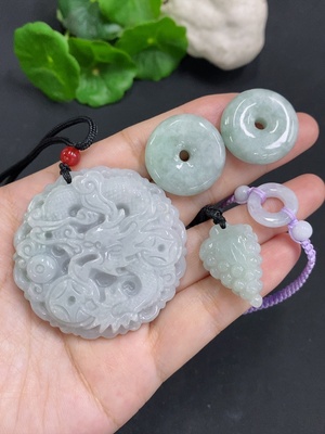 F34023501 Jadeite Pendant with Hand Rope Sell as a Lot